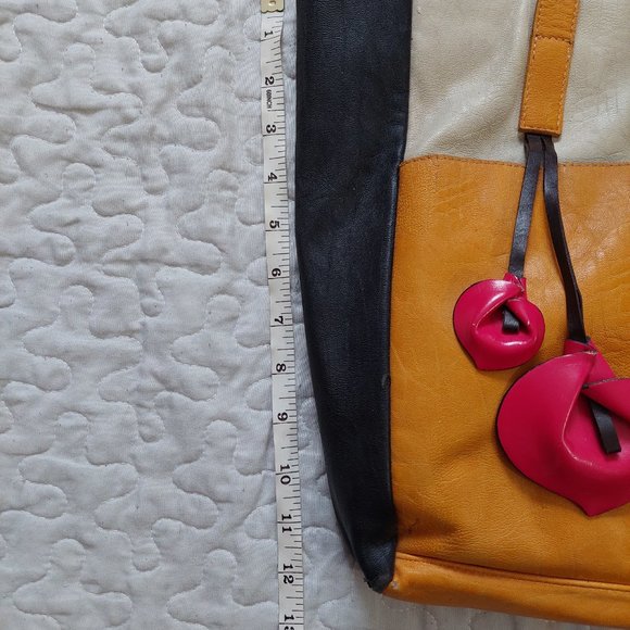 Mustard yellow handbag with orchid detail. - Picture 2 of 9